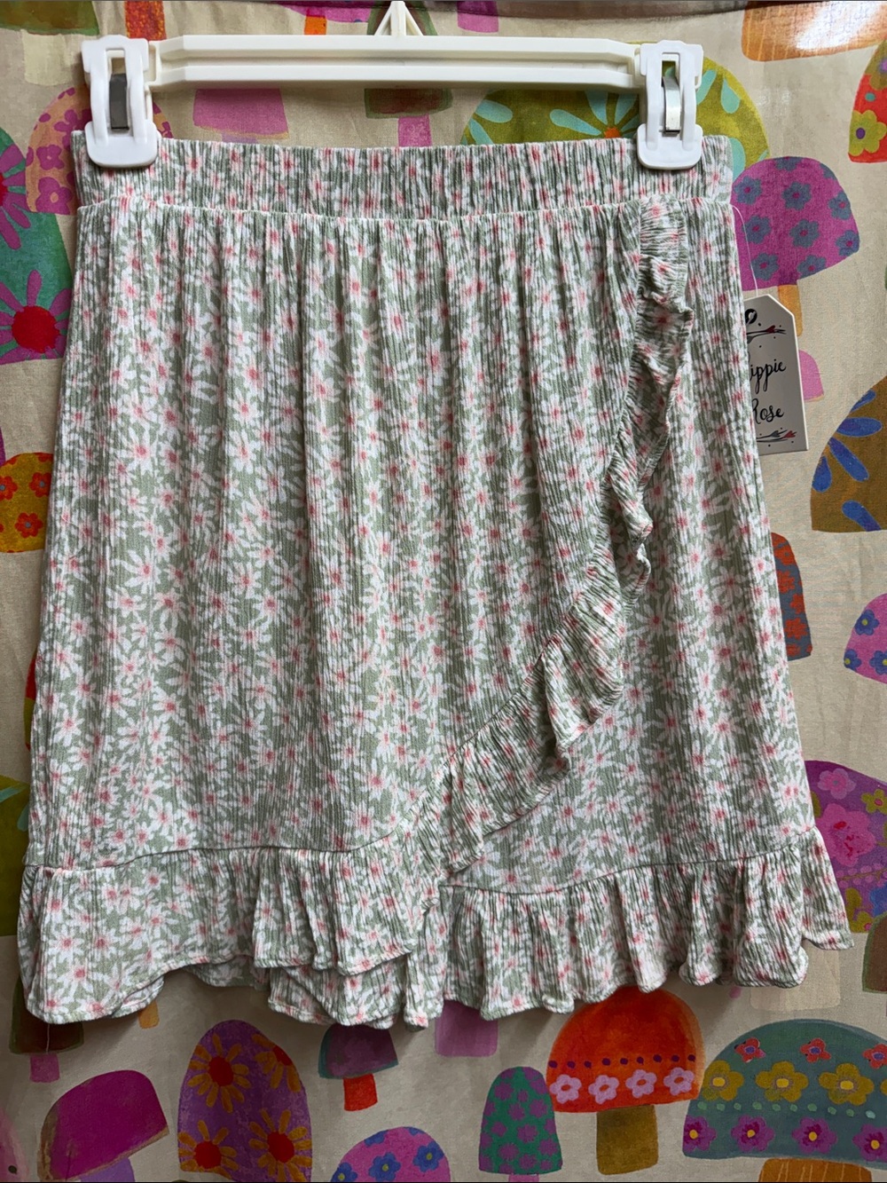 Hippie Rose Floral Mini Skirt. Small. NWT
